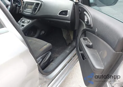 2015 Chrysler 200 Limited z USA, uszkodzony, nr VIN 1C3CCCAB9FN543448